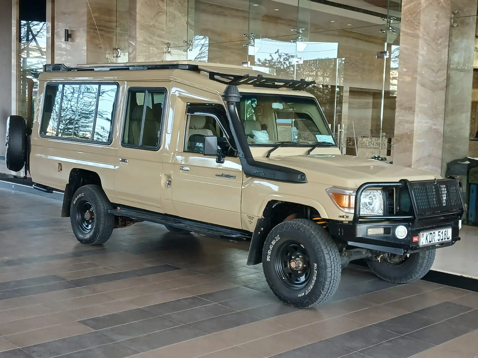 safari-landcruiser-wildlife-safaris